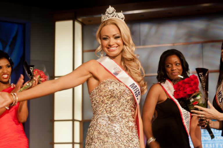 Mrs. DC America 2012 Selected as Cover Model for Magazine