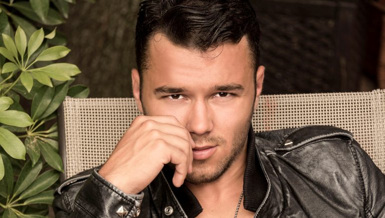 Actor Jonathan Emond chats to NY Life
